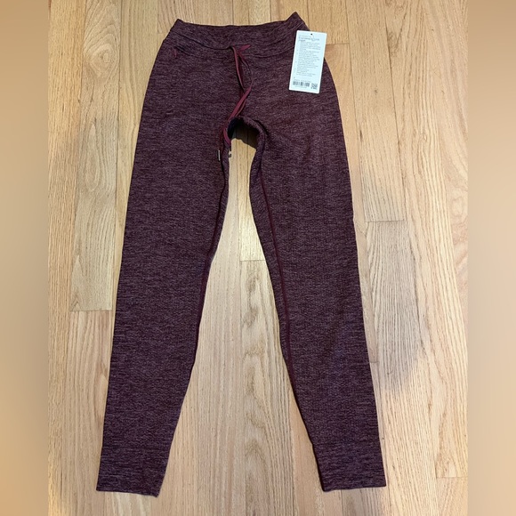 New Lululemon Engineered Warmth Jogger Size 2 W5DEYS Mulled Wine Black - Picture 3 of 3